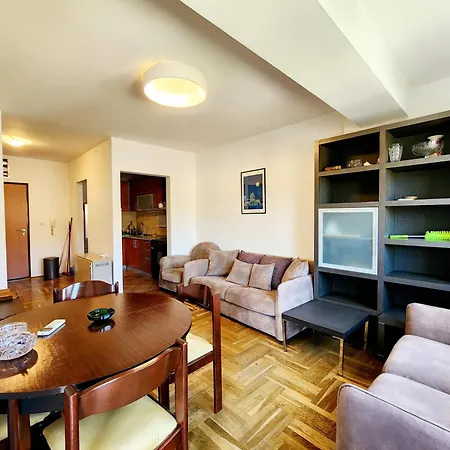 Apartment Peaceful Two Bedroom Podgorica